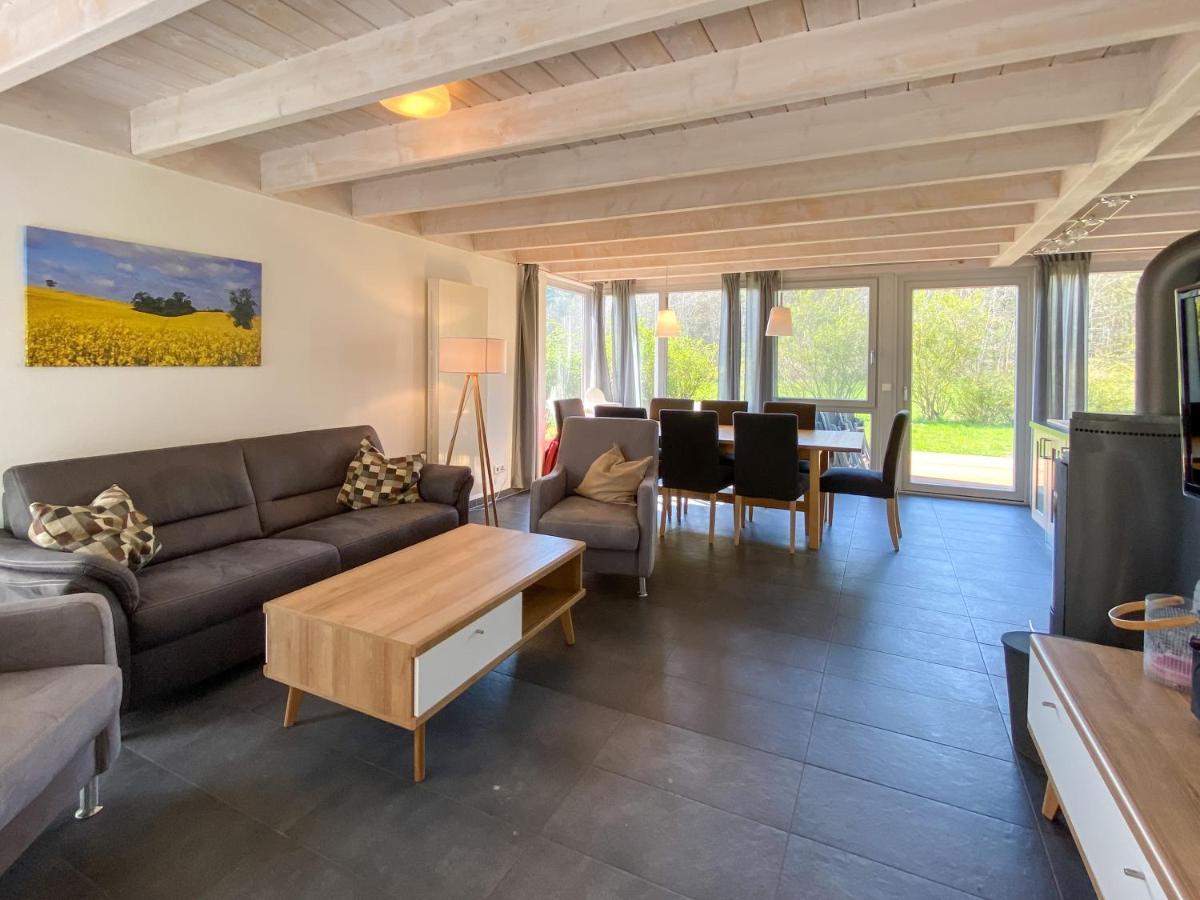 Ferienhaus Wiesengefluester W10 - Mit Sauna, Kamin Und Garten Robel Luaran gambar