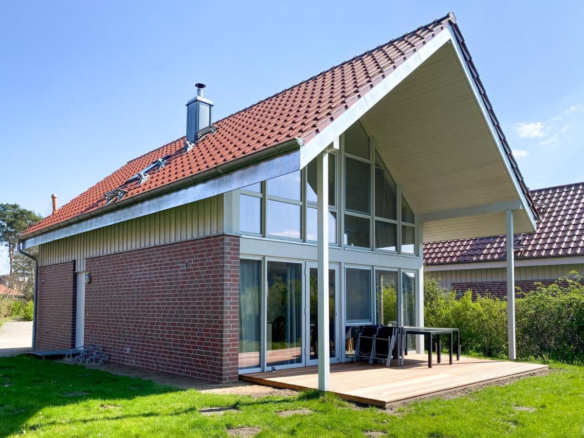 Ferienhaus Wiesengefluester W10 - Mit Sauna, Kamin Und Garten Robel Luaran gambar